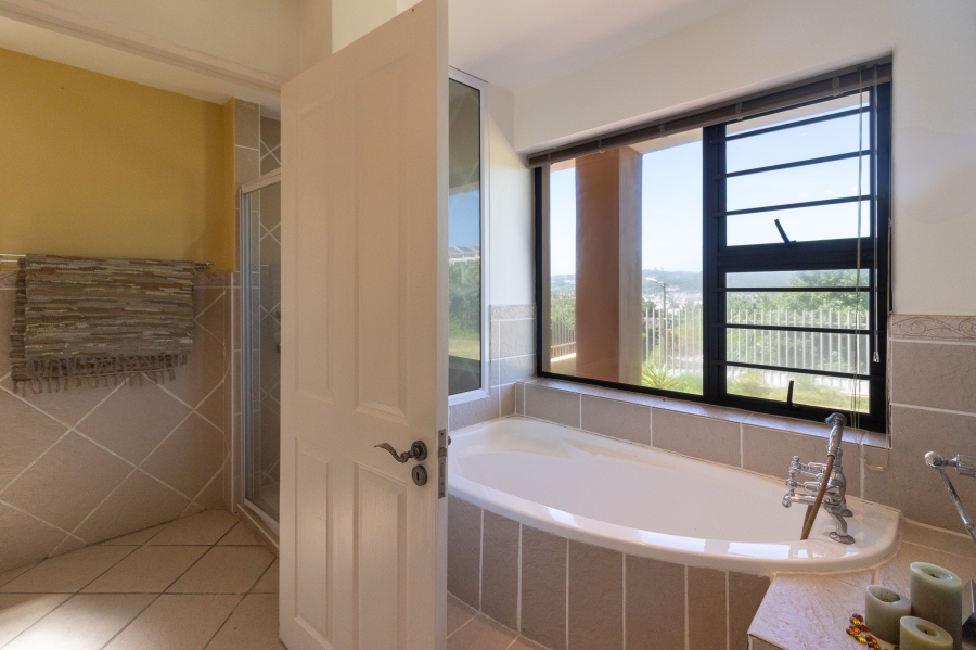 9 Bedroom Property for Sale in West Bank Eastern Cape